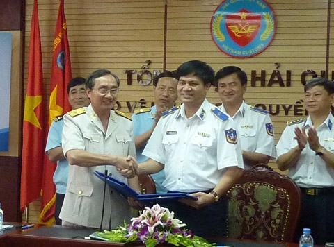 5 su kien tieu bieu chong buon lau cua nganh hai quan 2014
