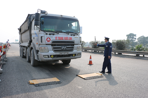 Phát hiện xe chở quá tải tại Dự án BOT Pháp Vân - Cầu Giẽ