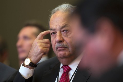 Carlos Slim trở thành tỷ phú thất bát nhất 2015 khi mất 20 tỷ USD trong 12 tháng