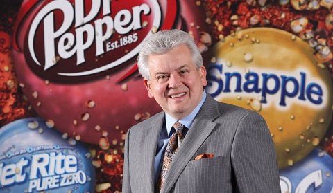 9- CEO đi lên từ nghèo khó&amp;#58; Larry Young của Dr Pepper Snapple