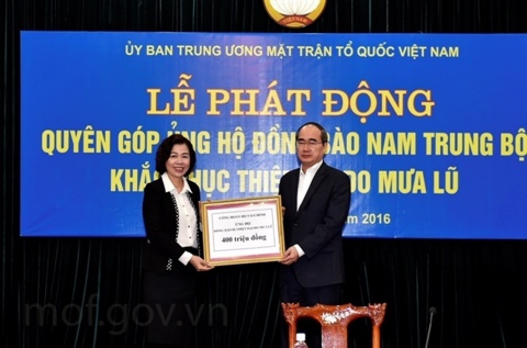 Ngành Tài chính chung tay cùng đồng bào Nam Trung Bộ khắc phục thiệt hại do mưa lũ