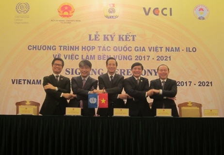Việt Nam – ILO ký văn kiện hợp tác tạo việc làm bền vững
