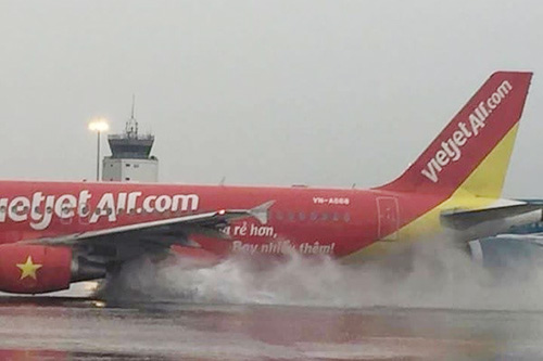 Vietjet ngừng khai thác một số chuyến bay tại Huế vì thời tiết xấu