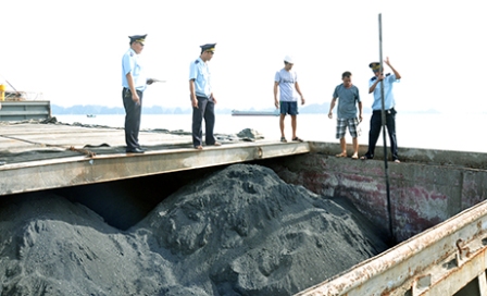 Tăng cường phòng, chống buôn lậu, vận chuyển trái phép khoáng sản