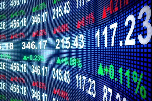 Tiền chuyển sang cổ đầu cơ, VN-Index lên sát đỉnh 2019
