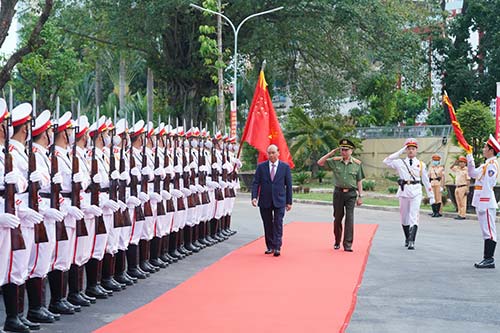 Chùm ảnh: Thủ tướng dự và phát biểu chỉ đạo Hội nghị Công an toàn quốc