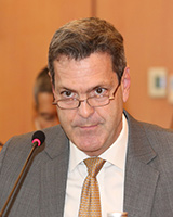 Ông Andrew Jeffries