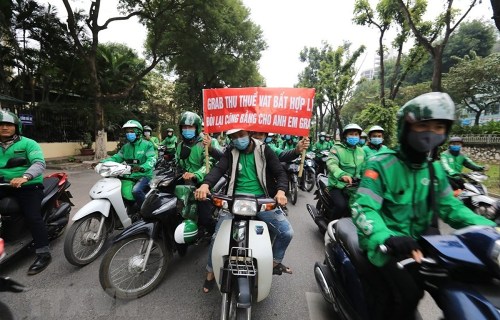 Hiệp hội Taxi TP. Hồ Chí Minh: Grab đã tính toán có lợi cho mình