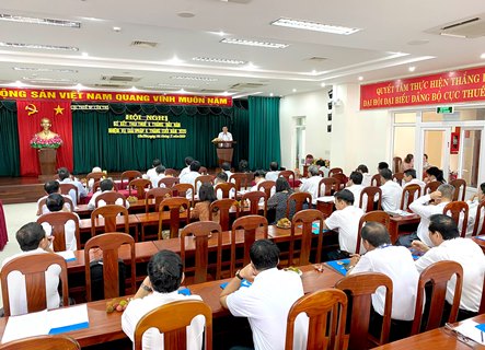 Cần Thơ: Trực 24/7, làm ngoài giờ để tạo thuận lợi cho người nộp thuế