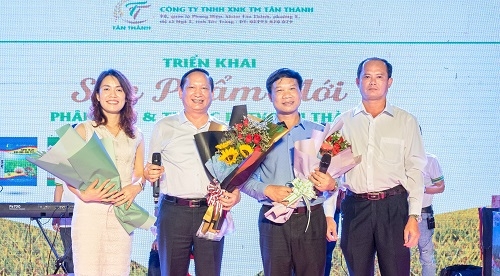 tan thanh chu dong trong viec cung cap vat tu nong nghiep cho ba con nong dan
