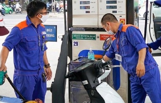 Giảm thuế xăng dầu sẽ làm giảm khả năng chi tiêu cho phát triển và an sinh xã hội