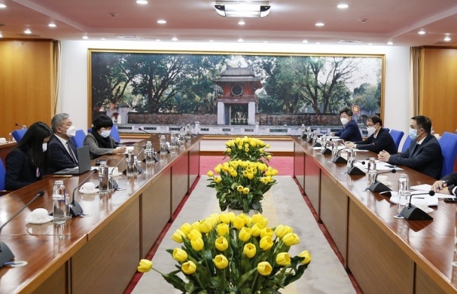 Bộ Tài chính tích cực tham gia vào các Diễn đàn kinh tế thế giới