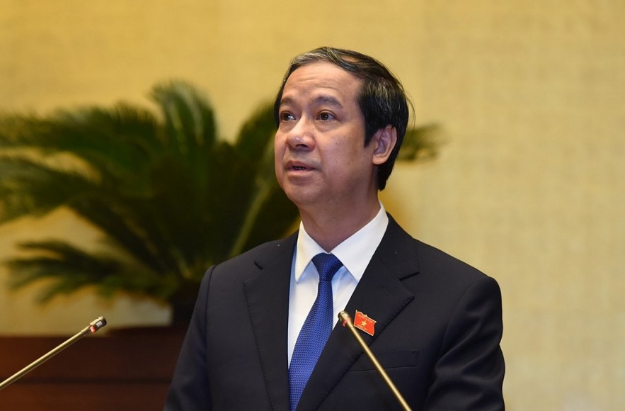 Bộ trưởng Nguyễn Kim Sơn; Bộ Giáo dục và Đào tạo tiếp tục mở đường cho tự chủ đại học. Ảnh: QH.