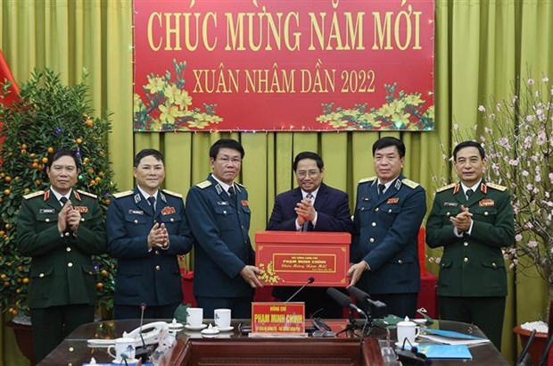 Thu tuong Pham Minh Chinh chuc Tet Quan chung Phong khong-Khong quan hinh anh 2