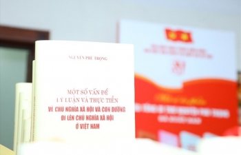 Vững tin trên con đường xây dựng chủ nghĩa xã hội