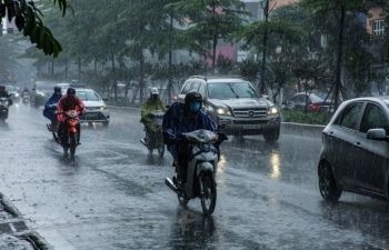 Khu vực Bắc Bộ và Bắc Trung Bộ có mưa to cục bộ, trời chuyển rét