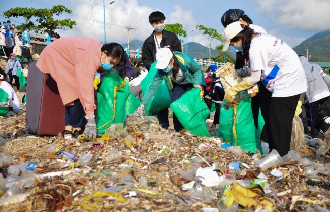 Thành phố Hồ Chí Minh hướng đến giảm thiểu rác thải nhựa