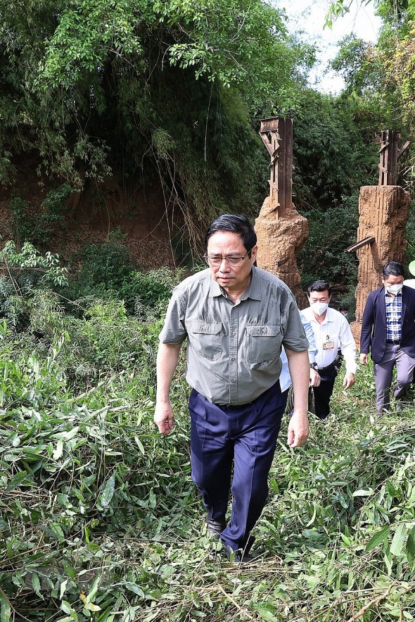 Chùm ảnh: Thủ tướng Phạm Minh Chính khảo sát quy hoạch giao thông tại Bình Phước