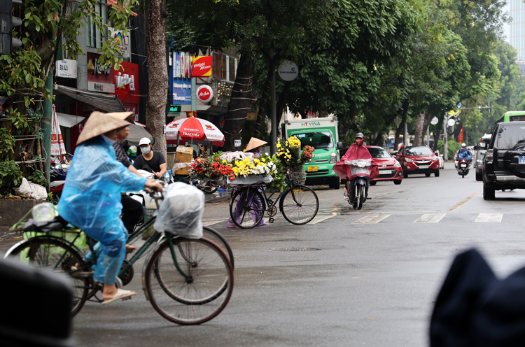 Thời tiết ngày 13/4: Bắc Bộ ngày nắng, đêm mưa vài nơi