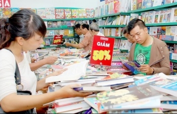 Nhiều nhà xuất bản giảm giá sách tới 50% nhằm lan tỏa văn hóa đọc sách trong cộng đồng