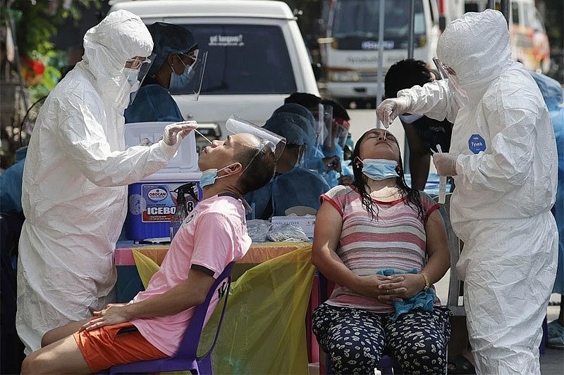 WHO cảnh báo thế giới đang xem nhẹ lây nhiễm; Ca mắc mới ở Thượng Hải giảm