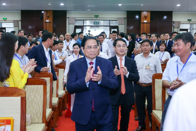Thủ tướng Phạm Minh Chính dự Hội nghị xúc tiến đầu tư tỉnh Hậu Giang - Ảnh 2.