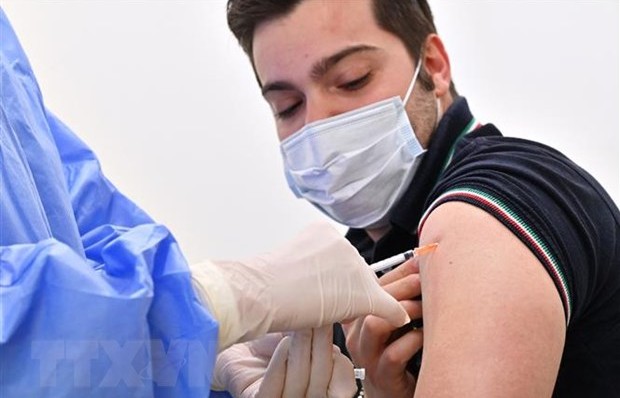 EU phê duyệt vaccine đặc biệt đối phó các biến thể phụ của Omicron