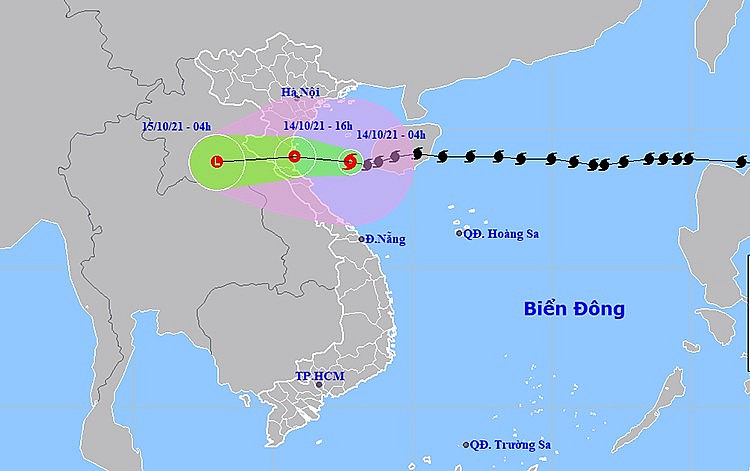 Bão số 8 giảm cấp trước khi đi vào đất liền, Bắc Bộ và Quảng Trị có mưa rất to