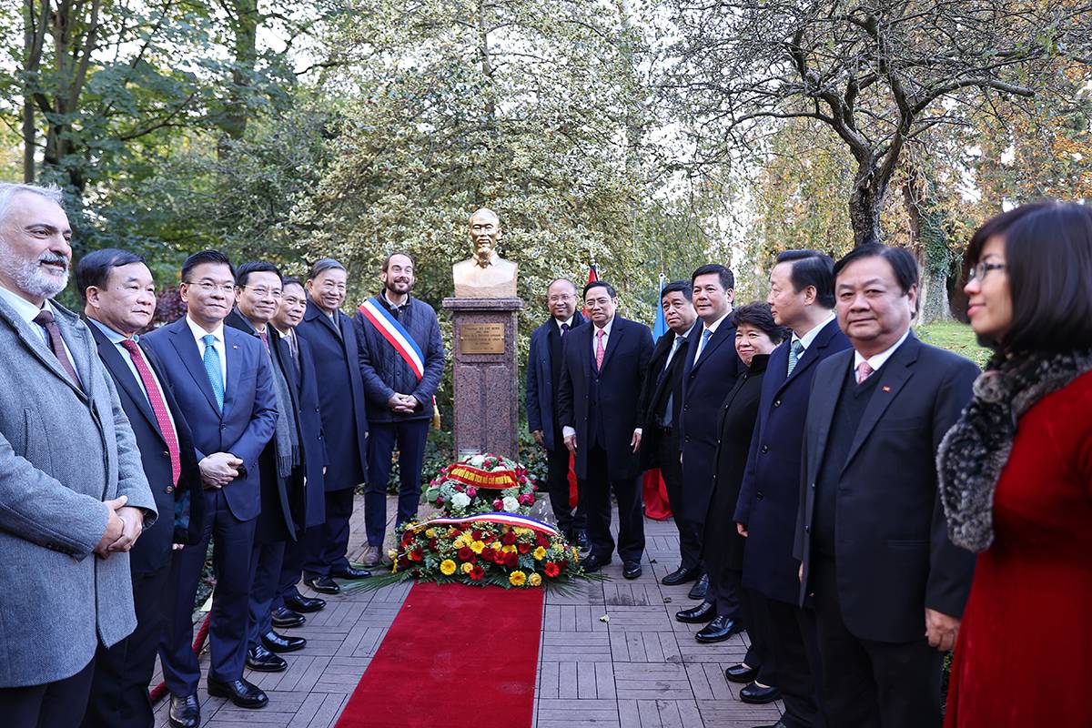 Chùm ảnh: Thủ tướng Phạm Minh Chính và Đoàn đại biểu cấp cao Việt Nam thăm chính thức Cộng hòa Pháp
