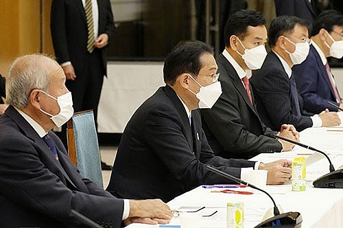 Nhật Bản dự kiến tăng mạnh ngân sách cho gói kích thích kinh tế mới