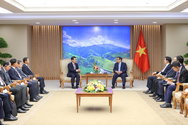Thủ tướng Phạm Minh Chính tiếp Phó Thủ tướng, Bộ trưởng Ngoại giao Lào - Ảnh 3.