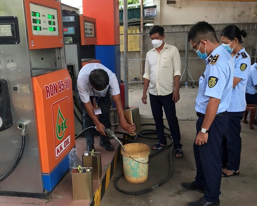 Tây Ninh: Một doanh nghiệp bị phạt hơn 328 triệu đồng do bán xăng kém chất lượng