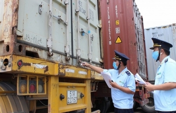 Xuất nhập khẩu - điểm sáng trong bức tranh kinh tế 2021