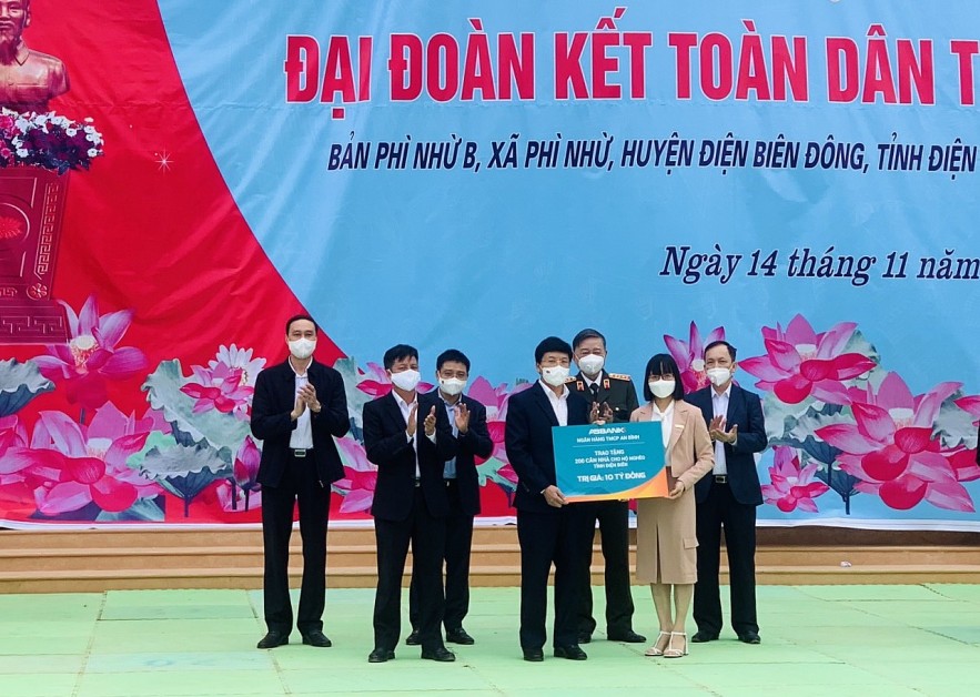 ABBANK tài trợ xây dựng 200 căn nhà cho người dân nghèo tỉnh Điện Biên