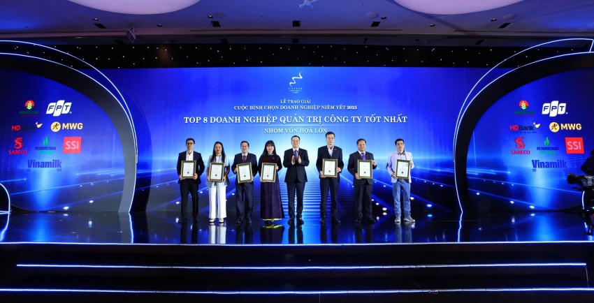 Honoring 50 best listed companies for information transparency Honoring 50 best listed companies for information transparency