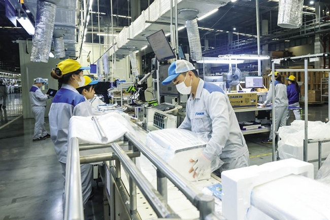 manufacturing growth hits 15 month high in october