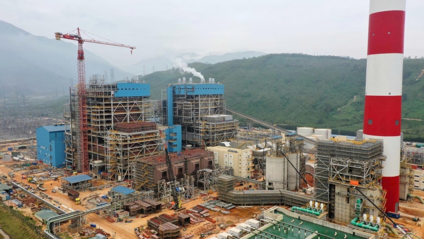 Quang Trach I thermal power plant races toward completion with determination to meet assigned schedule Quang Trach I thermal power plant races towards completion