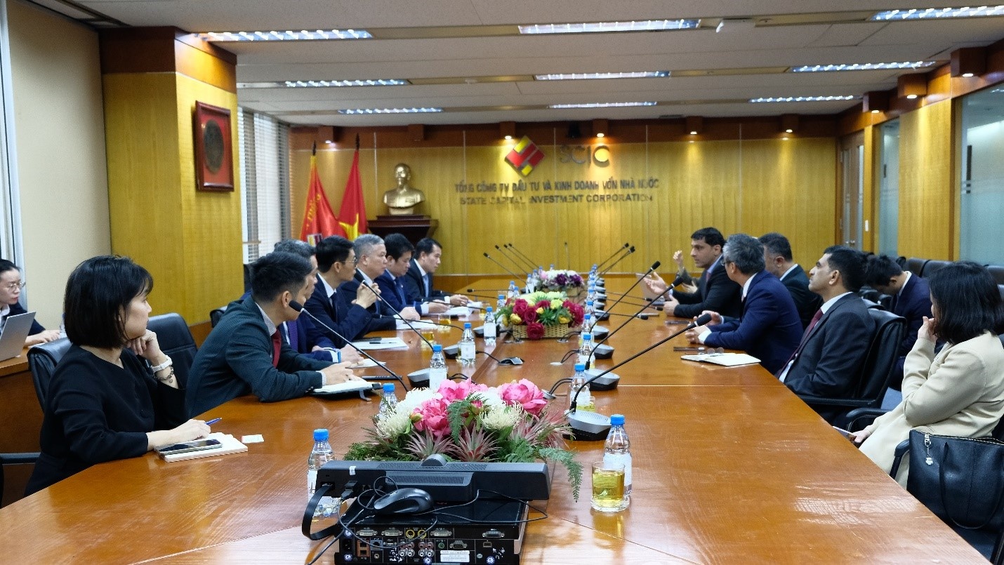 SCIC general director meets with Oman Investment Authority