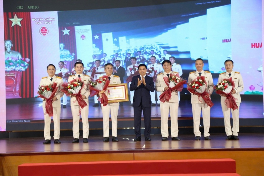 Minister of Finance Nguyen Van Thang directs tax sector to prevent revenue losses