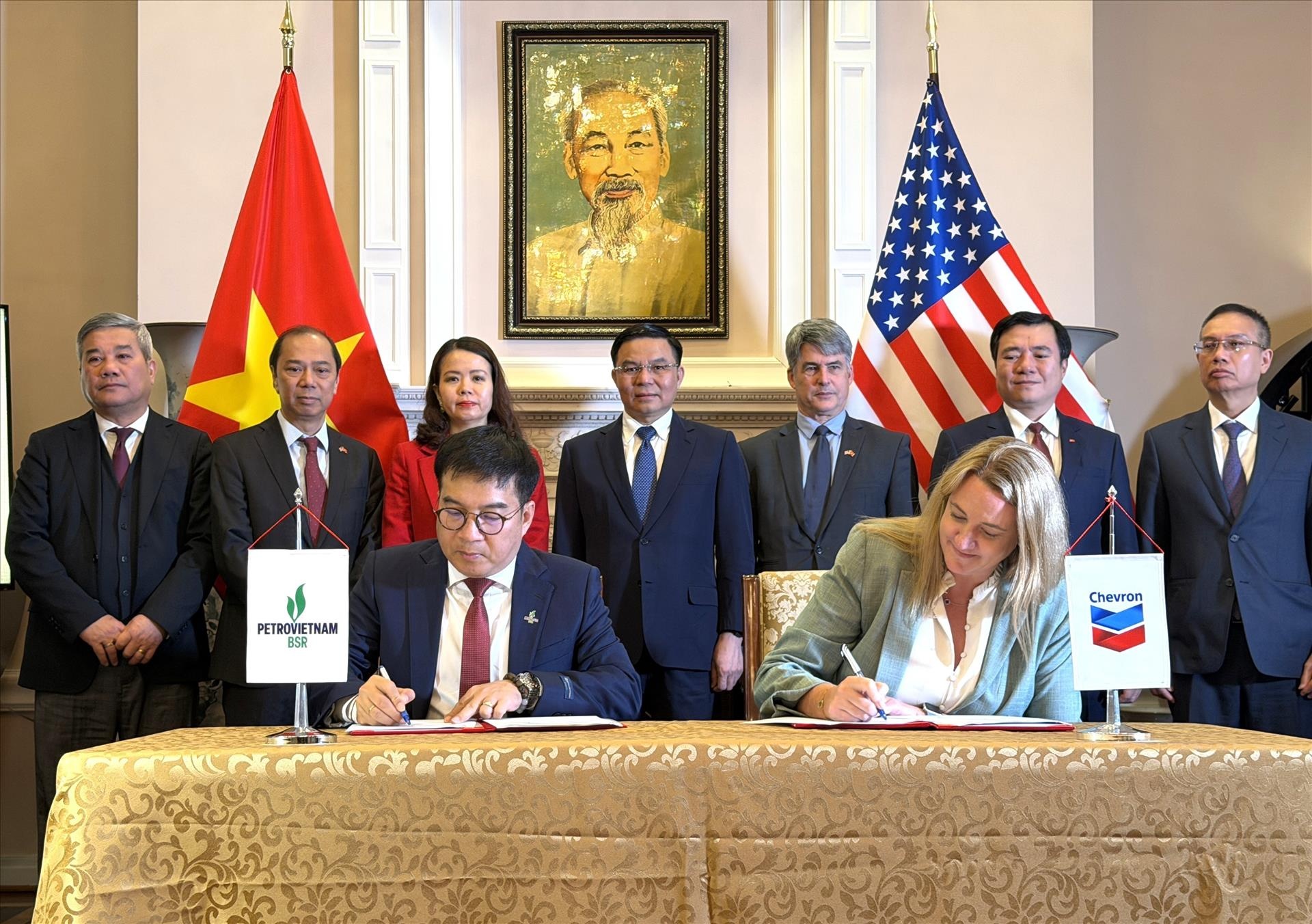 US companies to step up energy investments in Vietnam