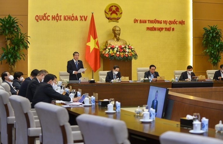Cần căn cứ pháp lý để cung cấp bảo hiểm cho người thu nhập thấp