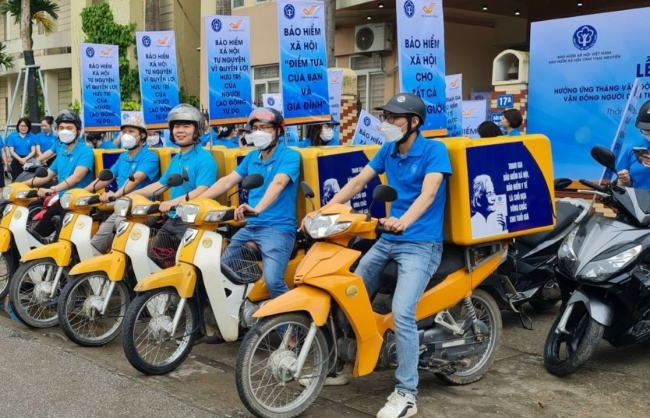 Phấn đấu phát triển được 10.000 người tham gia bảo hiểm xã hội tự nguyện trong tháng 5