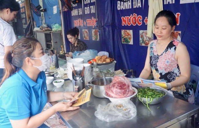 ha noi 1 ngay ra quan van dong duoc hon 1000 nguoi tham gia bao hiem
