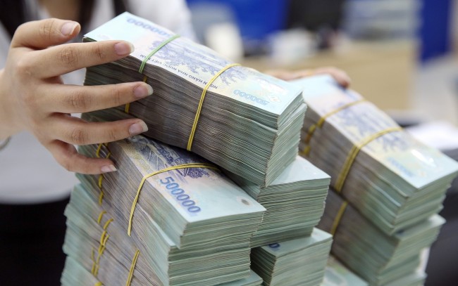 Hà Nội kiểm soát chặt lãi suất ưu đãi "ngầm", ngăn ngân hàng cạnh tranh không lành mạnh