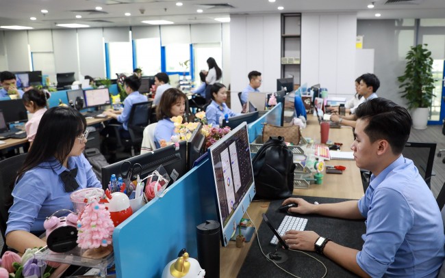 Chứng khoán ngày 10/7: Áp lực điều chỉnh gia tăng, VN-Index giảm điểm phiên cuối tuần