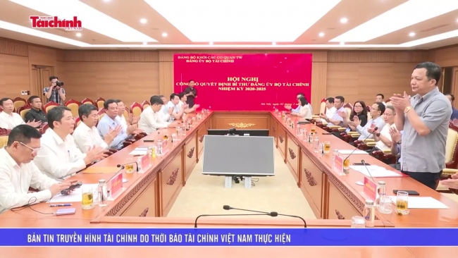 Công bố Quyết định chuẩn y Bí thư Đảng ủy Bộ Tài chính nhiệm kỳ 2020 - 2025