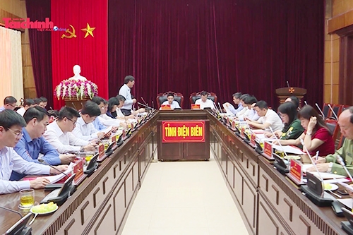 uy vien bo chinh tri bo truong bo tai chinh dinh tien dung lam viec tai tinh son la va dien bien